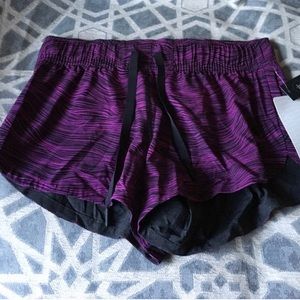 NWOT Lululemon reversible shorts